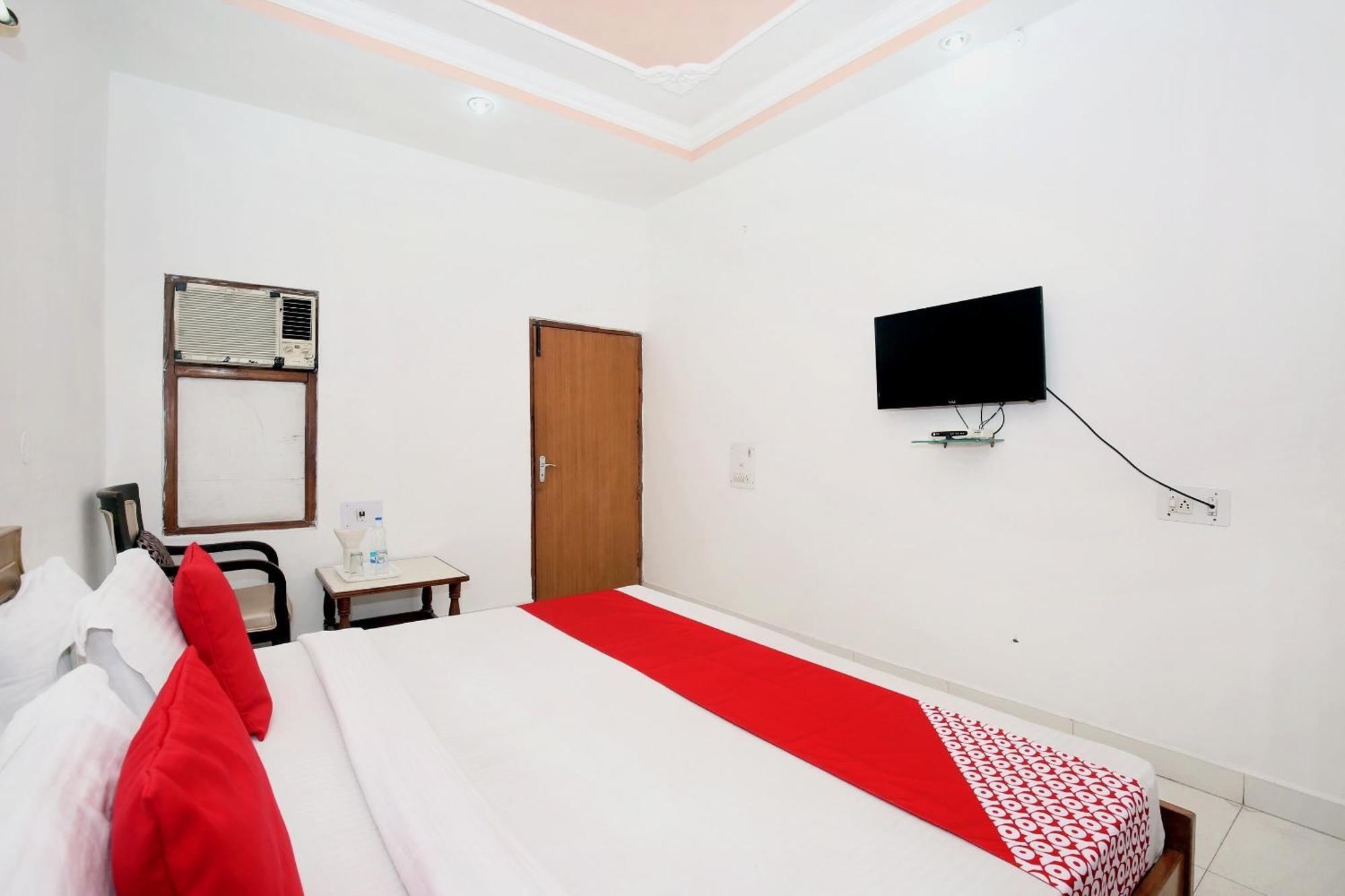 Hotel O Queensland Amritsar Exteriör bild