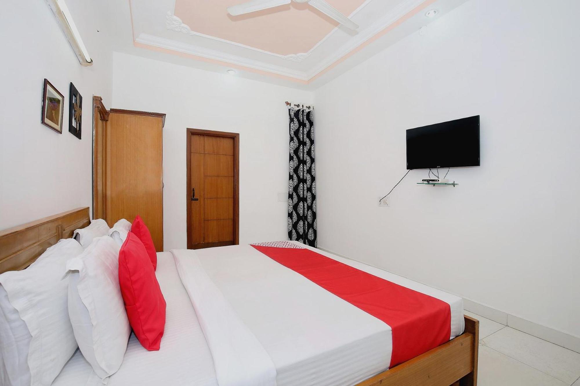 Hotel O Queensland Amritsar Exteriör bild