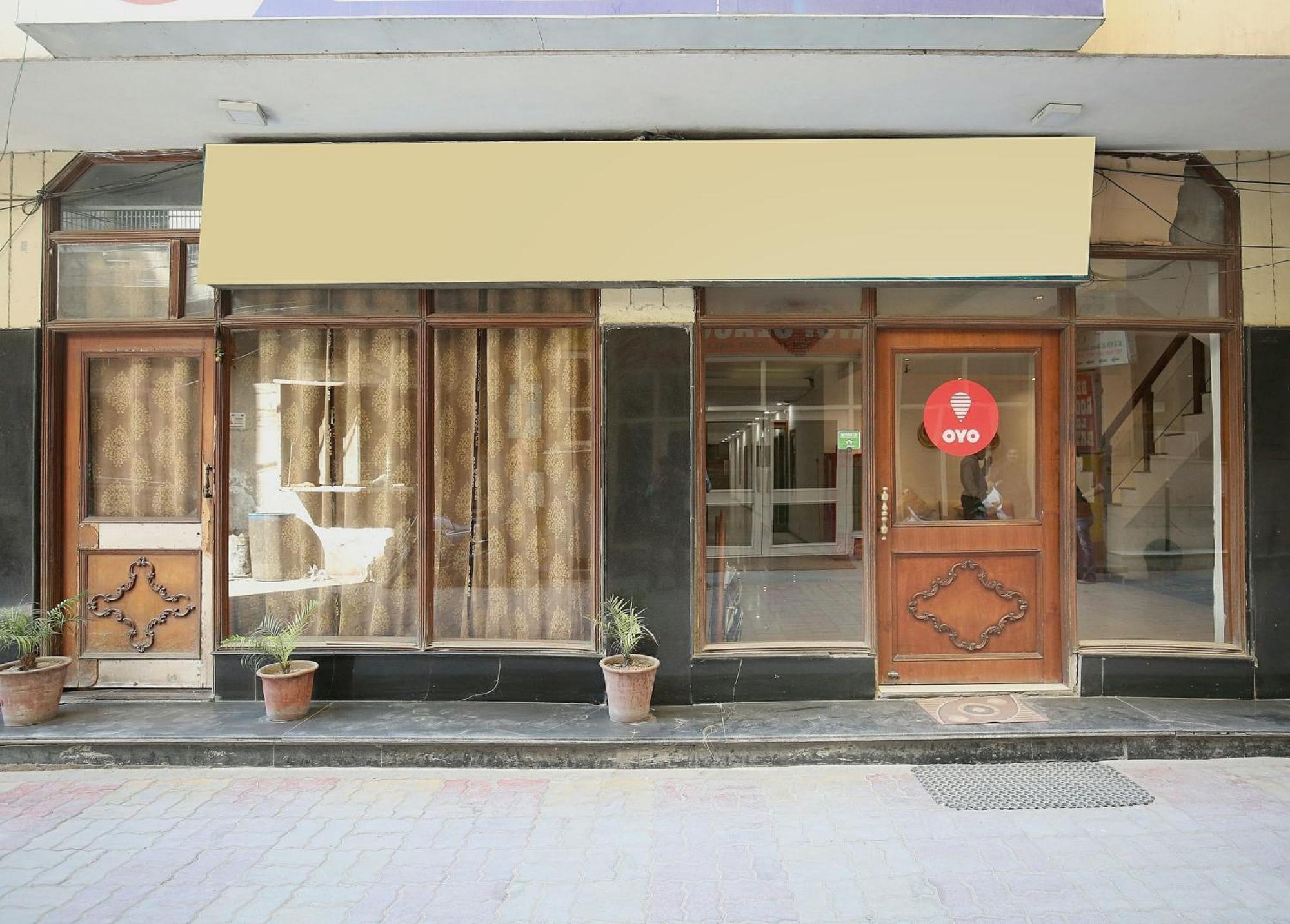 Hotel O Queensland Amritsar Exteriör bild